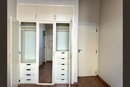 9_photo/94b9bf565b.4f20eed648fa4ac9-ATLAS-9bec69e4-4886-4e72-9d40-90e1de369a5b.jpg de casa à venda com 4 quartos, 220m² em Parque Industrial Lagoinha, Ribeirão Preto