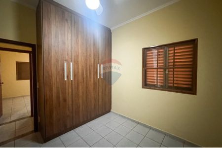 16_photo/94b9bf57f5.1e9d1ba85beb8478-ATLAS-06e90eec-4363-491d-b4cf-1653e1c927ee.jpg de casa para alugar com 4 quartos, 207m² em Parque Industrial Lagoinha, Ribeirão Preto