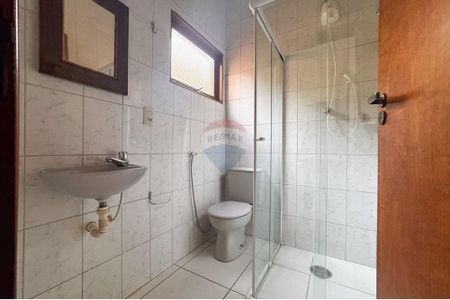 21_photo/94b9bf57f5.1e9d1ba85beb8478-ATLAS-0861845e-db36-4158-a945-c67fb3f90ef5.jpg de casa para alugar com 4 quartos, 207m² em Parque Industrial Lagoinha, Ribeirão Preto