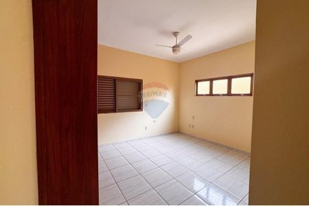 5_photo/94b9bf57f5.1e9d1ba85beb8478-ATLAS-21380435-efa8-4e6c-ae6b-6284adbeb7f7.jpg de casa para alugar com 4 quartos, 207m² em Parque Industrial Lagoinha, Ribeirão Preto