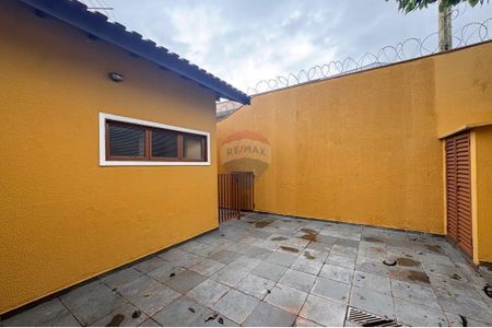 30_photo/94b9bf57f5.1e9d1ba85beb8478-ATLAS-766d45d3-5c65-45ba-b2e8-1915e70da625.jpg de casa para alugar com 4 quartos, 207m² em Parque Industrial Lagoinha, Ribeirão Preto