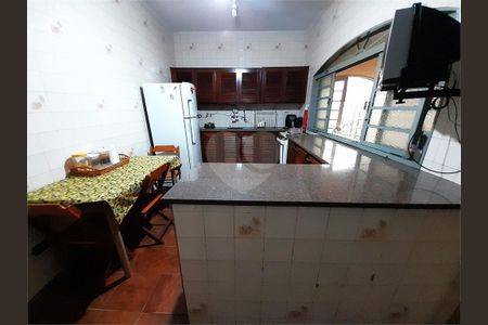 6_photo/94b9bf5d23.646fae3a1fa4a2d8-ATLAS-091027b7-b9dd-4f35-97c8-761eff1c1b8a.jpg de casa à venda com 5 quartos, 225m² em Jardim Anhanguera, Ribeirão Preto