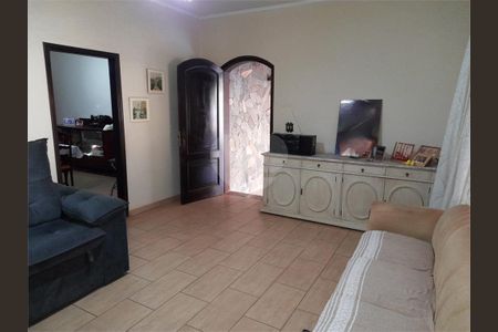 5_photo/94b9bf5d23.646fae3a1fa4a2d8-ATLAS-51ada82d-705e-405a-914a-e093142f0f04.jpg de casa à venda com 5 quartos, 225m² em Jardim Anhanguera, Ribeirão Preto