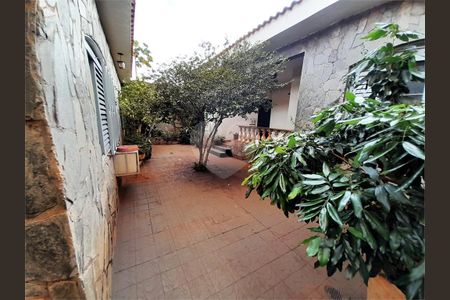 42_photo/94b9bf5d23.646fae3a1fa4a2d8-ATLAS-b2e07f9a-6170-4738-a333-4a2aa4215fdc.jpg de casa à venda com 5 quartos, 225m² em Jardim Anhanguera, Ribeirão Preto