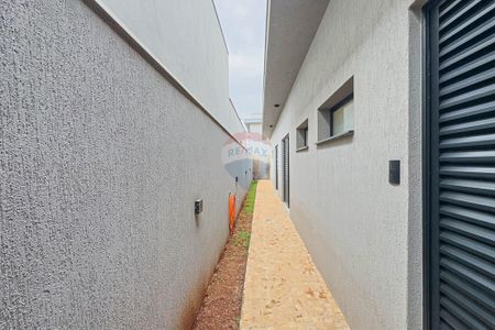 24_photo/94b9bf5efb.1ec89c7cbdfc8b9a-ATLAS-4cf5c7f1-f6b6-4e54-8251-aa6556ba1423.jpg de casa à venda com 4 quartos, 203m² em Jardim Zara, Ribeirão Preto