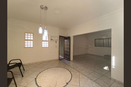 2_photo/94b9bf6025.1f6bf9a37be8dc1f-ATLAS-1b83df7e-fd7d-428a-9e44-20d3db989556.jpg de casa à venda com 3 quartos, 130m² em Residencial e Comercial Palmares, Ribeirão Preto