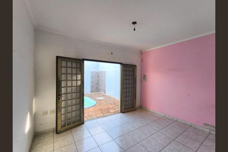 20_photo/94b9bf6025.1f6bf9a37be8dc1f-ATLAS-5dc88f2d-1ab6-4d07-ab78-29630f197b2a.jpg de casa à venda com 3 quartos, 130m² em Residencial e Comercial Palmares, Ribeirão Preto