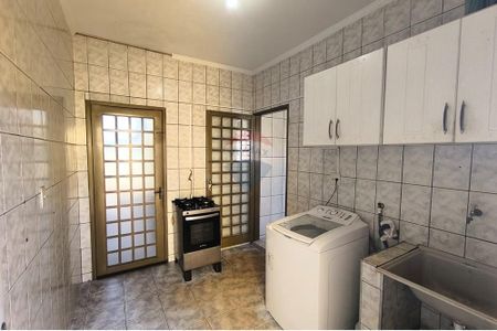 29_photo/94b9bf6025.b24a59dfe16413ee-ATLAS-aa025f9f-c5c5-4a5e-9260-1f57e9e078a4.jpg de casa à venda com 3 quartos, 130m² em Residencial e Comercial Palmares, Ribeirão Preto