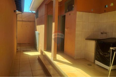 23_photo/94b9bf6063.d41ccc6539b5b4b0-ATLAS-d2cad0e1-bb7b-4601-ab54-b52e1d15df87.jpg de casa à venda com 3 quartos, 192m² em Residencial e Comercial Palmares, Ribeirão Preto