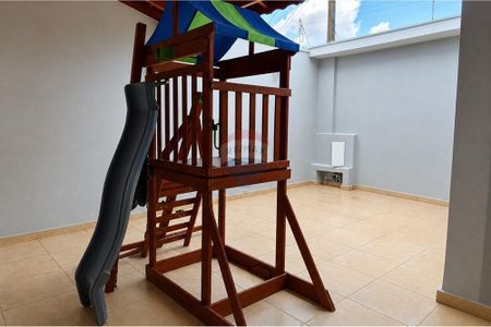 3_photo/94b9bf60c7.1c5ee5b12bdcf8f7-ATLAS-432c8bc1-c030-4e01-a43e-9b62f0d739b7.jpg de casa à venda com 4 quartos, 217m² em Residencial e Comercial Palmares, Ribeirão Preto