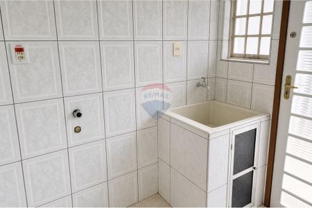 12_photo/94b9bf60c7.1c5ee5b12bdcf8f7-ATLAS-b7c698a2-59fa-4a6e-874b-43a14ec2eb4c.jpg de casa à venda com 4 quartos, 217m² em Residencial e Comercial Palmares, Ribeirão Preto