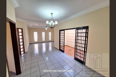 9_photo/94b9bf6697.81c488c884db3593-ATLAS-05a7cdc7-eedc-432d-b277-3b3c68fe13f3.jpg de casa à venda com 3 quartos, 179m² em Residencial e Comercial Palmares, Ribeirão Preto