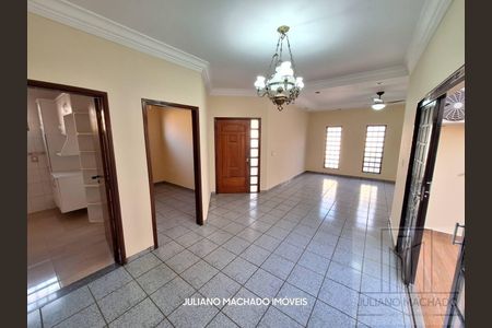6_photo/94b9bf6697.81c488c884db3593-ATLAS-3ced6a8a-1afc-4b6c-a1a2-1e6b7f06bef0.jpg de casa à venda com 3 quartos, 179m² em Residencial e Comercial Palmares, Ribeirão Preto