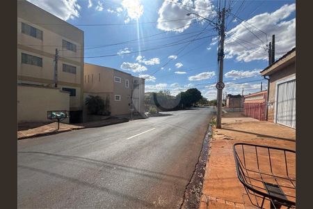 12_photo/94b9bf6973.1061d8d006d8df0d-ATLAS-5aa7ae96-a1f4-4ff5-ba68-5a6b52c4960a.jpg de apartamento à venda com 3 quartos, 60m² em Jardim Anhanguera, Ribeirão Preto