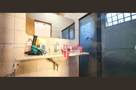 5_photo/94b9bf69c3.4dab2517f54a7b29-ATLAS-19e9f8d9-62be-4d9b-8d85-00dd3863d20c.jpg de casa à venda com 3 quartos, 180m² em Jardim Anhanguera, Ribeirão Preto