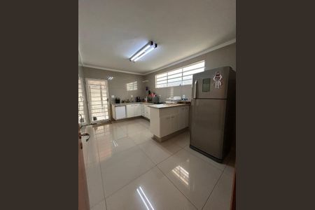11_photo/94b9bfa425.3c20d05746a6d1b7-ATLAS-33d617e3-ee16-4fa5-928f-5014313f8d68.jpg de casa à venda com 3 quartos, 152m² em Independência, Ribeirão Preto