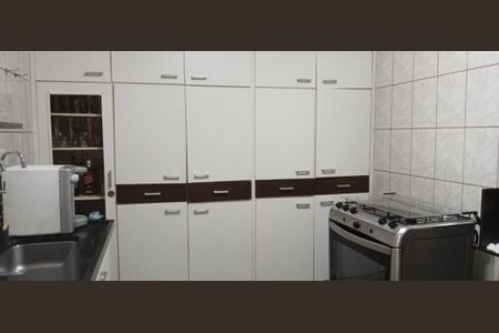 4_photo/94b9bfa6a1.85841d07b05da174-ATLAS-30d506be-01a3-4fc0-9b62-cf8fd224e9d0.jpg de casa à venda com 4 quartos, 159m² em Independência, Ribeirão Preto