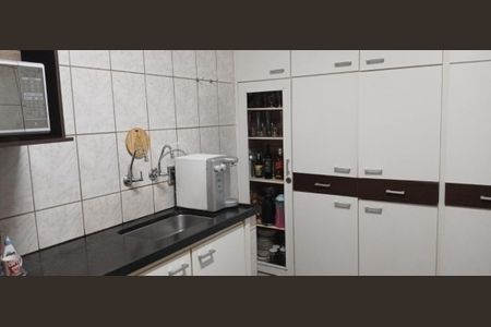 23_photo/94b9bfa6a1.85841d07b05da174-ATLAS-f2b789ff-7b27-4e5b-b5d2-56a8748d45e0.jpg de casa à venda com 4 quartos, 159m² em Independência, Ribeirão Preto