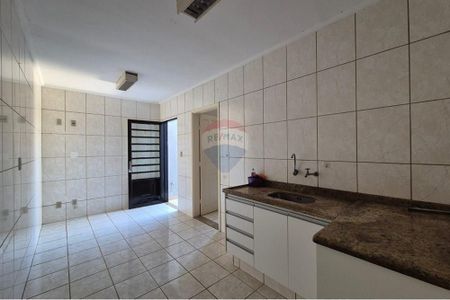 21_photo/94b9bfa9ab.1906c4a7e30a2481-ATLAS-586b1f81-943a-42c8-9df3-697dcd7478be.jpg de casa à venda com 2 quartos, 112m² em Campos Elísios, Ribeirão Preto