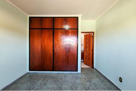 5_photo/94b9bfa9eb.ffbddc27e238e23e-ATLAS-1fa33197-443f-40ed-aeba-5887f3b7543b.jpg de casa à venda com 3 quartos, 236m² em Campos Elísios, Ribeirão Preto