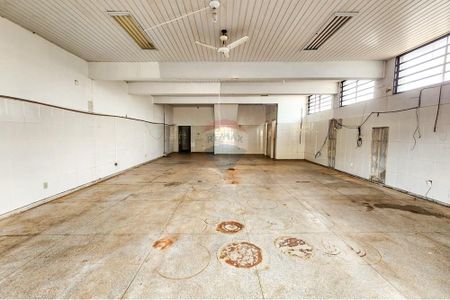 6_photo/94b9bfa9eb.ffbddc27e238e23e-ATLAS-b61e19ce-d6c2-42da-9478-d7d2c390bf5a.jpg de casa à venda com 3 quartos, 236m² em Campos Elísios, Ribeirão Preto