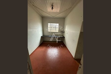 6_photo/94b9bfae9d.eb2bd2a9c3b2ded2-ATLAS-6f819703-7d2f-4c43-b538-0c8a8f9c2247.jpg de casa à venda com 5 quartos, 200m² em Campos Elísios, Ribeirão Preto