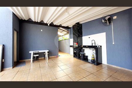 2_photo/94b9bfb0b3.ebbd8bc3dc39b939-ATLAS-1958f673-c2e5-4a60-9e46-7a1096a58de4.jpg de casa à venda com 3 quartos, 135m² em Campos Elísios, Ribeirão Preto