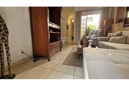 6_photo/94b9bfb0b3.ebbd8bc3dc39b939-ATLAS-2521f043-d92c-48db-a22e-d12e33beee48.jpg de casa à venda com 3 quartos, 120m² em Campos Elísios, Ribeirão Preto