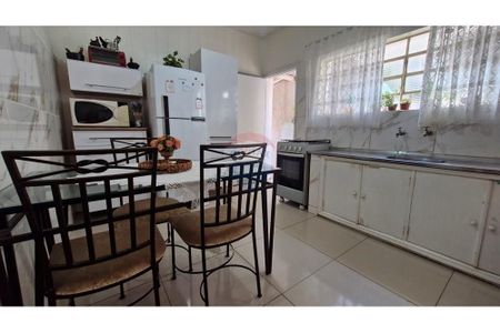 14_photo/94b9bfb0b3.ebbd8bc3dc39b939-ATLAS-943432ee-f0e0-4a72-a963-25f4acb9a0b6.jpg de casa à venda com 3 quartos, 120m² em Campos Elísios, Ribeirão Preto