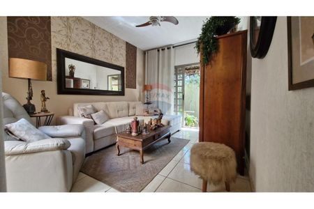 2_photo/94b9bfb0b3.ebbd8bc3dc39b939-ATLAS-abaa3ec3-e655-4cb5-a840-eb44d600e5c2.jpg de casa à venda com 3 quartos, 120m² em Campos Elísios, Ribeirão Preto