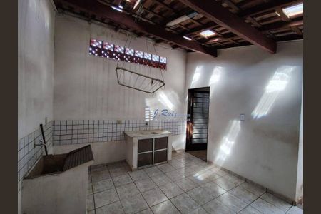 3_photo/94b9bfb559.63bb9c76d918f500-ATLAS-0f99fafa-8aee-4293-92c0-b7fcd8bda160.jpg de casa à venda com 2 quartos, 98m² em Campos Elísios, Ribeirão Preto