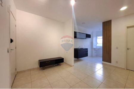 5_photo/94b9c0424b.3620a576ebab6d8d-ATLAS-6fd28b73-915b-4f84-b2ca-cd645f9d74fd.jpg de apartamento à venda com 2 quartos, 43m² em Jardim Florestan Fernandes, Ribeirão Preto