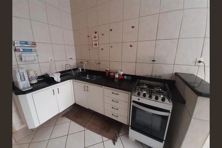 6_photo/94b9c08b6b.bf1bfafdbf9111e3-ATLAS-7658eede-afe9-4d1a-9290-ae3c5cba2ff8.jpg de casa à venda com 4 quartos, 160m² em Jardim Ouro Branco, Ribeirão Preto