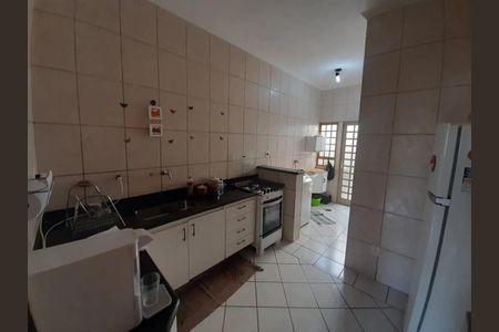 7_photo/94b9c08b6b.bf1bfafdbf9111e3-ATLAS-7e5be991-01c5-4b9c-ba3f-34007d656cf2.jpg de casa à venda com 4 quartos, 160m² em Jardim Ouro Branco, Ribeirão Preto