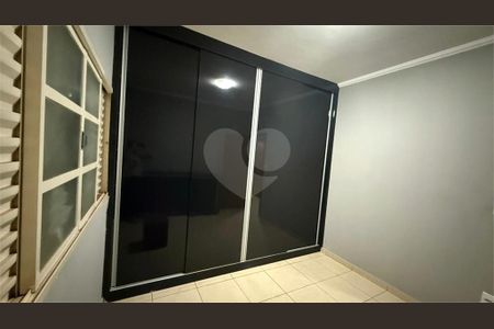 17_photo/94b9c08ba7.899d3b21ae79d095-ATLAS-c063a494-fda8-4c1d-8c1b-7fdc114fbb2d.jpg de casa à venda com 3 quartos, 135m² em Jardim Ouro Branco, Ribeirão Preto