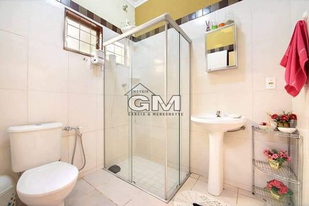 8_photo/94b9c08cfd.ceff8192393c33de-ATLAS-185ebe67-a6a6-4241-9212-965308fcd4da.jpg de casa à venda com 3 quartos, 108m² em Jardim Ouro Branco, Ribeirão Preto