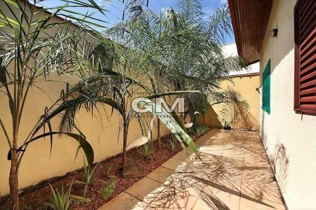 6_photo/94b9c08cfd.ceff8192393c33de-ATLAS-eafebe21-5f16-4941-92e3-29ddeceacc7a.jpg de casa à venda com 3 quartos, 108m² em Jardim Ouro Branco, Ribeirão Preto