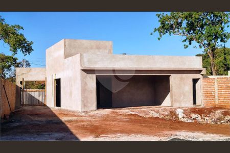 23_photo/94b9c0920f.8d9cef390fbeacf5-ATLAS-3cae9d0f-d2d9-47cb-b768-9a61c7e3fcb9.jpg de casa à venda com 3 quartos, 255m² em Jardim Ouro Branco, Ribeirão Preto