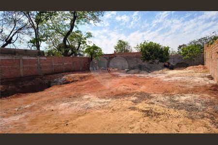 22_photo/94b9c0920f.8d9cef390fbeacf5-ATLAS-4f4fc35f-755f-4ae1-8697-c6c8c3da58f6.jpg de casa à venda com 3 quartos, 255m² em Jardim Ouro Branco, Ribeirão Preto