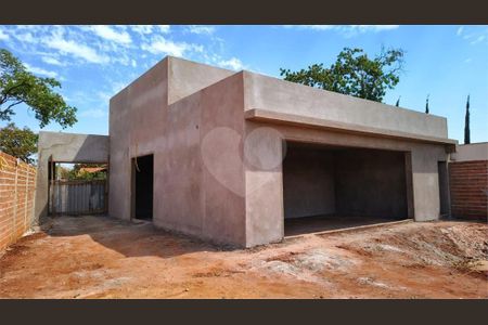 25_photo/94b9c0920f.8d9cef390fbeacf5-ATLAS-c66d8ea8-2bb4-4af6-acfb-4a932634bdf0.jpg de casa à venda com 3 quartos, 255m² em Jardim Ouro Branco, Ribeirão Preto