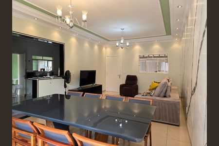 2_photo/94b9c09269.c93c1d73bcbc6b6f-ATLAS-37f7807c-98a2-4450-a5a1-4e59d469f54e.jpg de casa à venda com 3 quartos, 207m² em Parque Residencial Candido Portinari, Ribeirão Preto