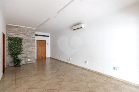 5_photo/94b9c09f51.1061d8d006d8df0d-ATLAS-7f3cbd28-5744-49cf-a5b4-f2c66d7849a2.jpg de casa à venda com 3 quartos, 228m² em Residencial e Comercial Palmares, Ribeirão Preto