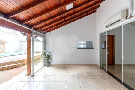 8_photo/94b9c09f51.1061d8d006d8df0d-ATLAS-9f76096f-99a7-4b4b-a9da-ab66e6ba3368.jpg de casa à venda com 3 quartos, 228m² em Residencial e Comercial Palmares, Ribeirão Preto