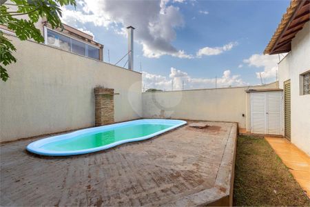 37_photo/94b9c09f51.1061d8d006d8df0d-ATLAS-e51ad691-b961-4334-90a5-35944e809e29.jpg de casa à venda com 3 quartos, 228m² em Residencial e Comercial Palmares, Ribeirão Preto