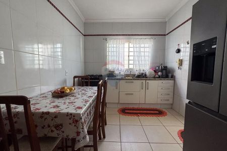 14_photo/94b9c09f6f.76c9ba83eeb181e8-ATLAS-2602d2b1-80a0-422b-97d3-6d84277d632a.jpg de casa à venda com 3 quartos, 210m² em Residencial e Comercial Palmares, Ribeirão Preto