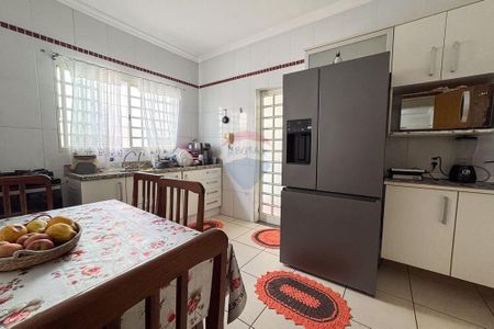 13_photo/94b9c09f6f.76c9ba83eeb181e8-ATLAS-72693382-05fa-47e6-bfd3-d495422c9797.jpg de casa à venda com 3 quartos, 210m² em Residencial e Comercial Palmares, Ribeirão Preto