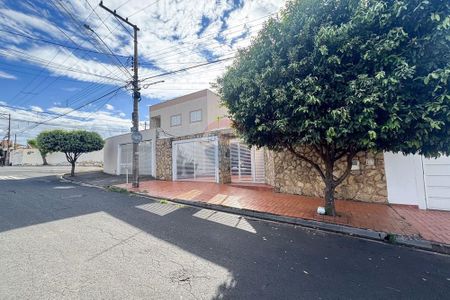 38_photo/94b9c09f6f.76c9ba83eeb181e8-ATLAS-b25ee706-a6ac-4de5-87c5-ee243cfb2beb.jpg de casa à venda com 3 quartos, 210m² em Residencial e Comercial Palmares, Ribeirão Preto