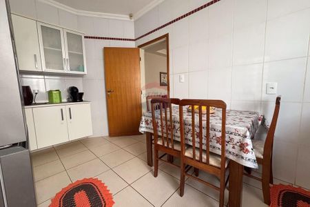 15_photo/94b9c09f6f.76c9ba83eeb181e8-ATLAS-dfc0d0f7-a1c1-4307-8a88-6ed80aa1227a.jpg de casa à venda com 3 quartos, 210m² em Residencial e Comercial Palmares, Ribeirão Preto