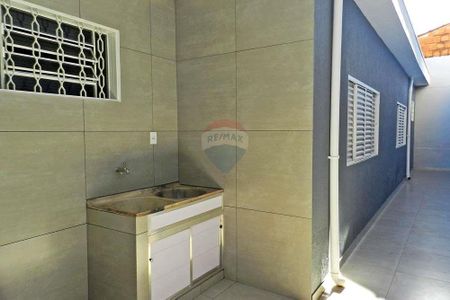 34_photo/94b9c0a647.08798e92c4495a9b-ATLAS-61932fb3-cbea-48f4-aa2d-e7cbb2050210.jpg de casa à venda com 2 quartos, 111m² em Jardim do Trevo, Ribeirão Preto