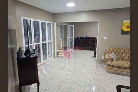 3_photo/94b9c0ac7f.d1d69c4f3f212f4f-ATLAS-dac1a631-8c56-4dd8-a4a7-0ef5f03e4e07.jpg de casa para alugar com 3 quartos, 281m² em Parque Industrial Lagoinha, Ribeirão Preto